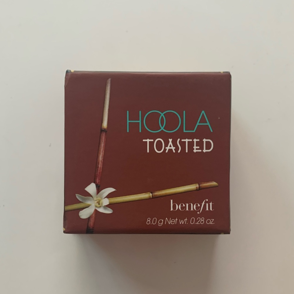hoola bronzer by benefit